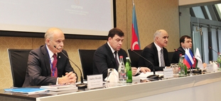 Azerbaijan, Russia businessmen hold talks in Baku