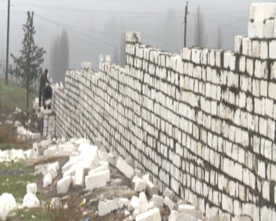Azerbaijan to establish protecting walls against Armenian bullets
