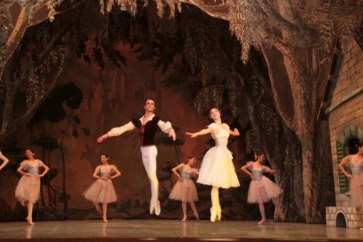 Soloists of Bolshoi perform in Baku