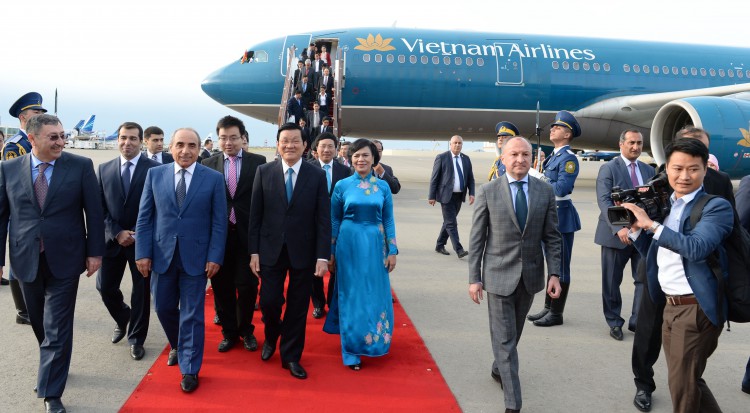 Vietnamese president starts Baku visit