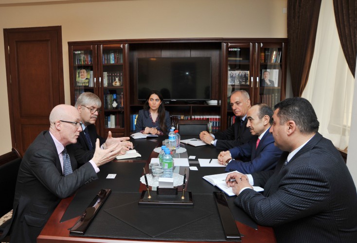 Media issues mulled in Baku