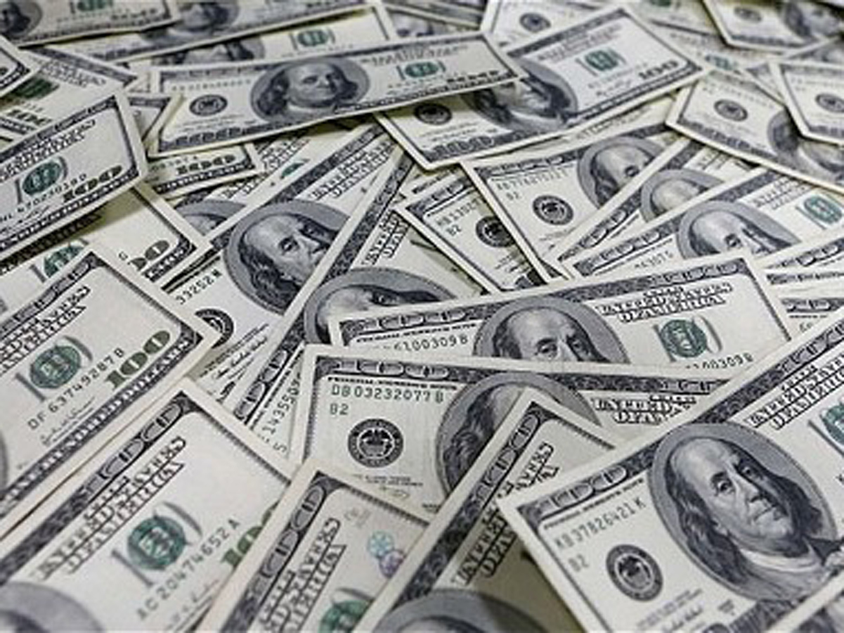 US dollar slightly rises in Azerbaijan