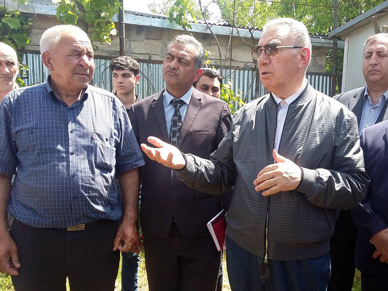 Deputy PM reviews houses destroyed by Armenians