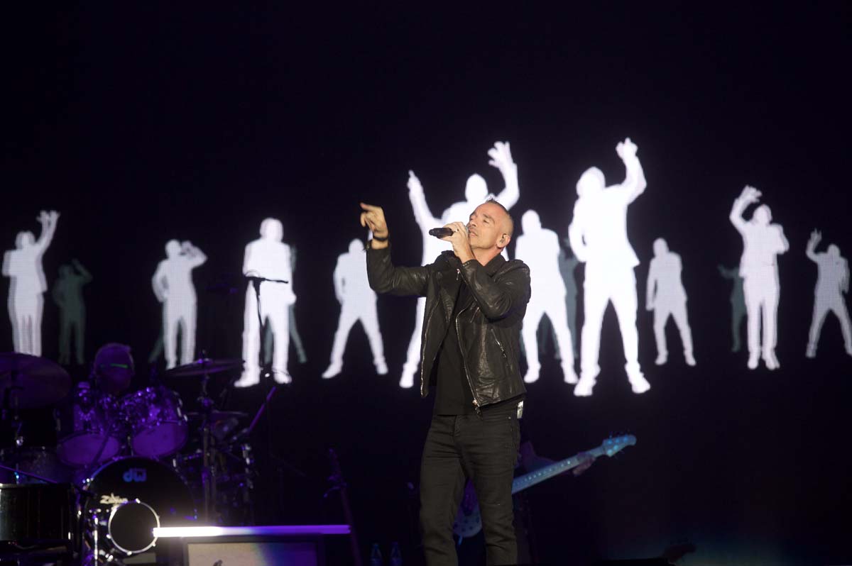 Eros Ramazzotti mesmerizes Bakuians with amazing musical and visual show