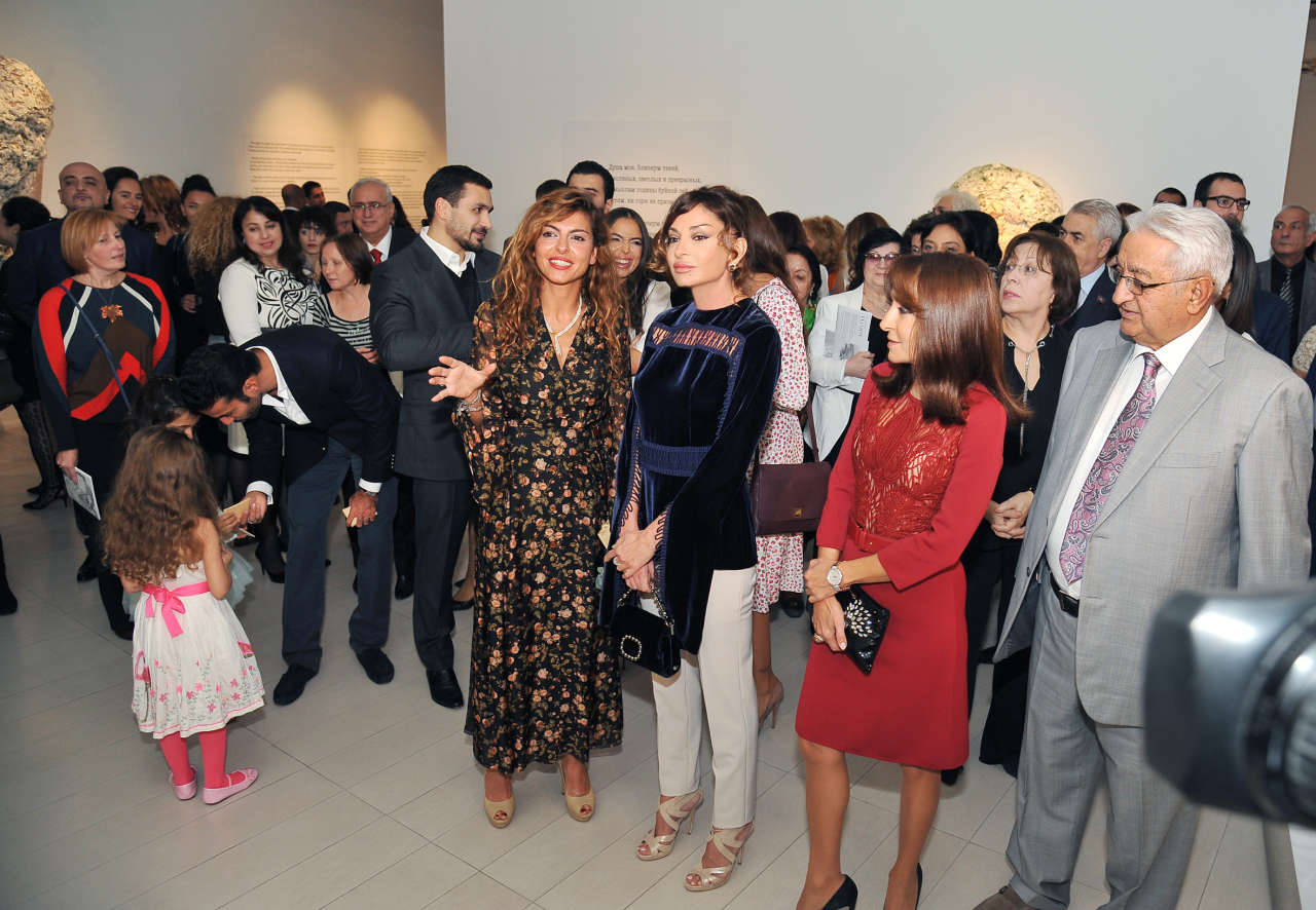 Aida Mahmudova's solo exhibition opens in Baku