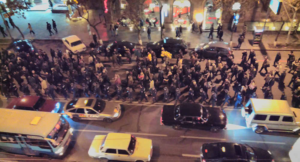 Armenian protesters refuse to disperse until government surrenders