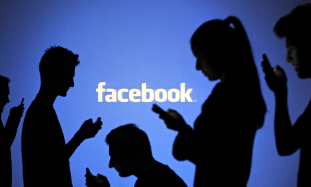 Azerbaijanis increasingly turn to Facebook