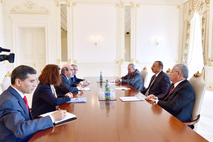 President Aliyev receives FAO delegation
