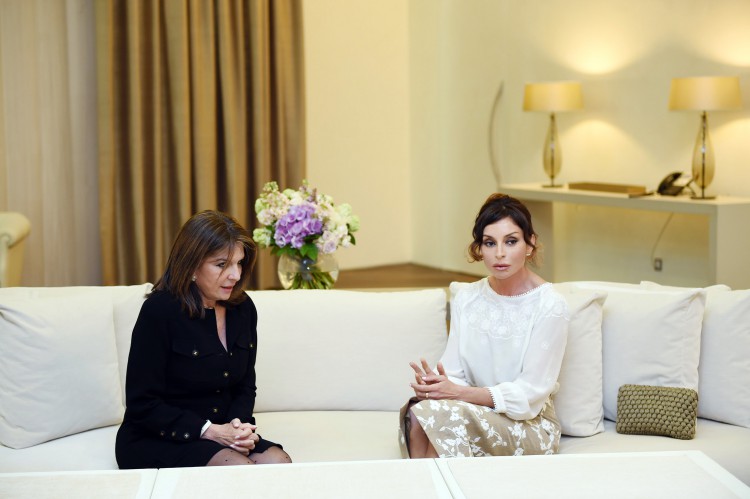 First Lady receives French MP