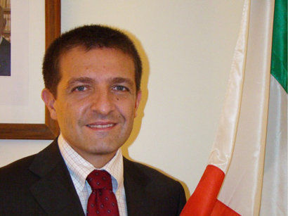 Italy keen on cooperating with Azerbaijan in ICT sector
