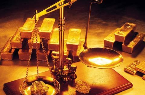 Gold, dollar gain value in Iran