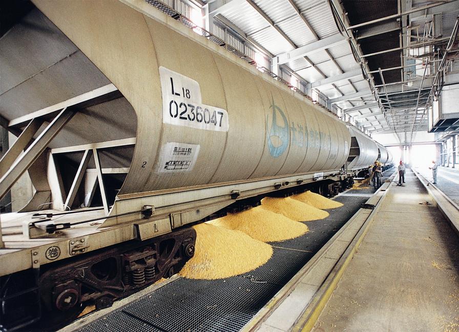 Iran plans to import Ukrainian grain via Azerbaijan