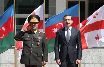 Azerbaijani, Georgian defense ministers meet in Nakhchivan