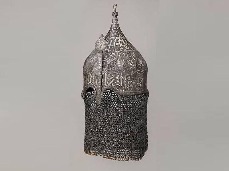 U.S. museum displays Shirvashah's helmet