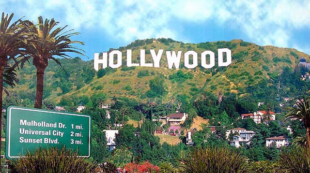 Hollywood dinosaurs snooze as world watches web, Kim Dotcom says