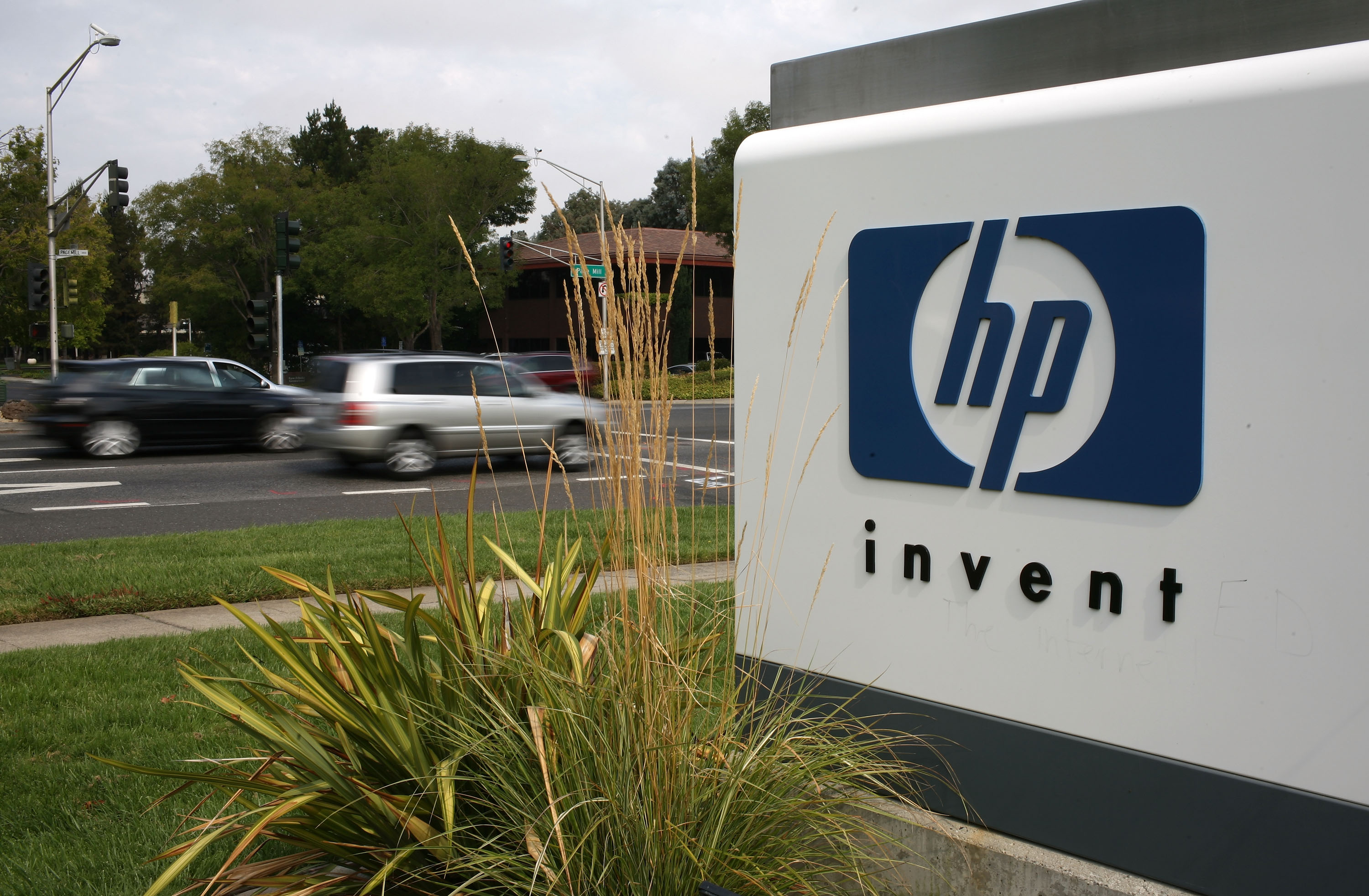 HP's Whitman Plots software revamp to challenge Cisco in $38 billion market