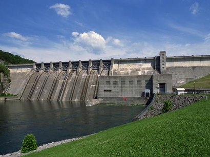 Georgia to  buildtwo hydropower plants