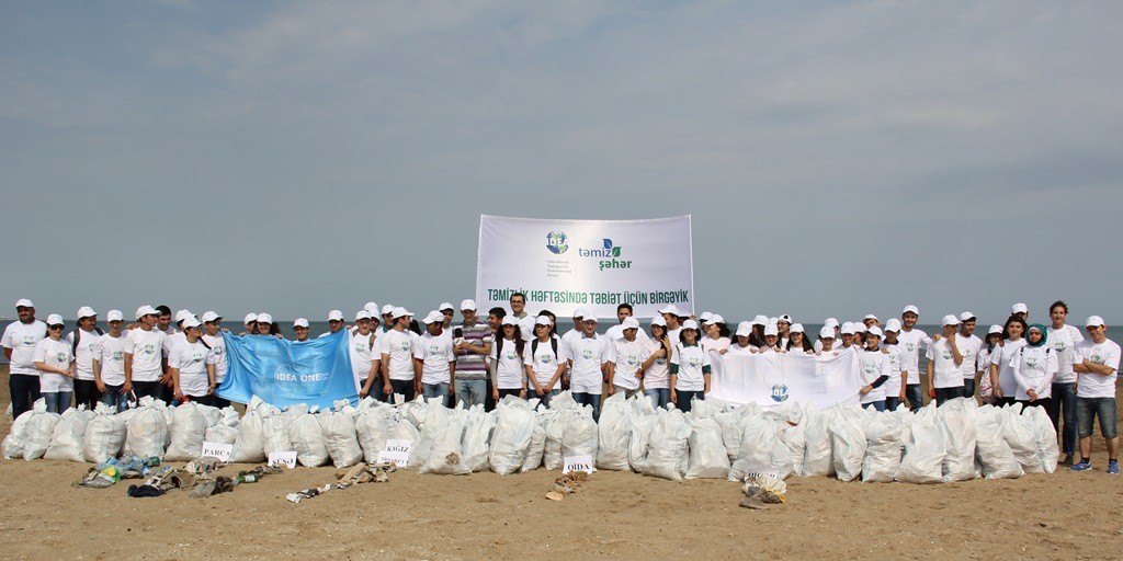 Youth join massive beach cleanup campaign by IDEA