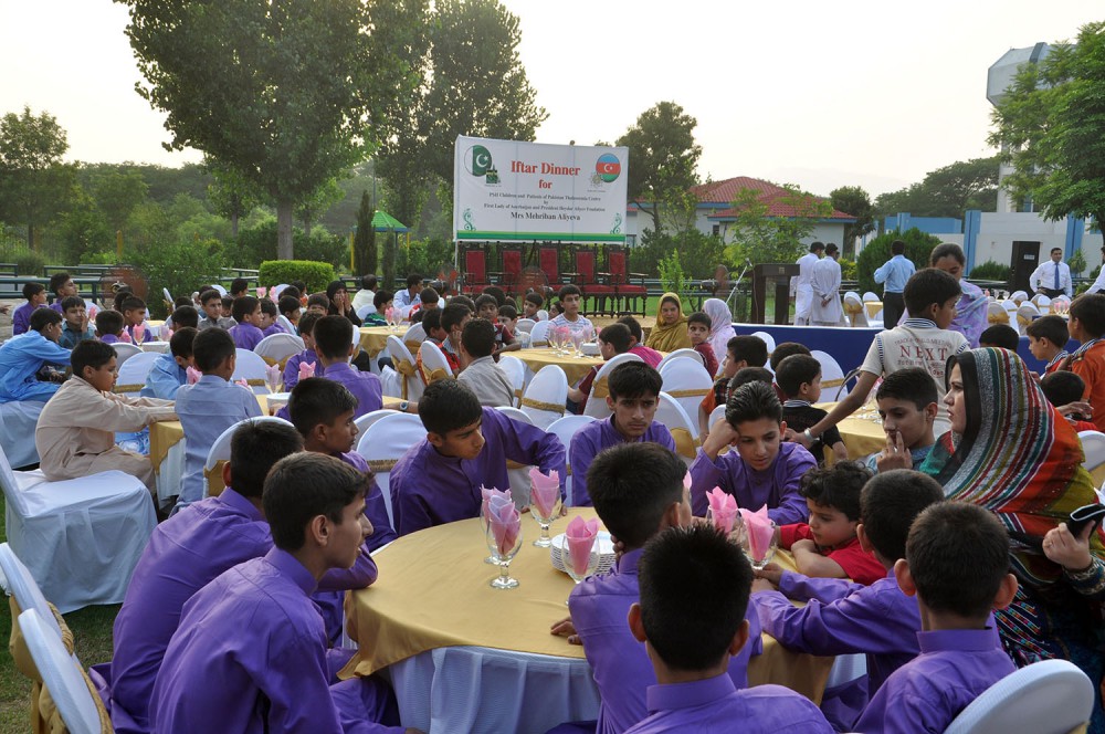 Iftar hosted for Pakistani children on initiative of Heydar Aliyev Foundation