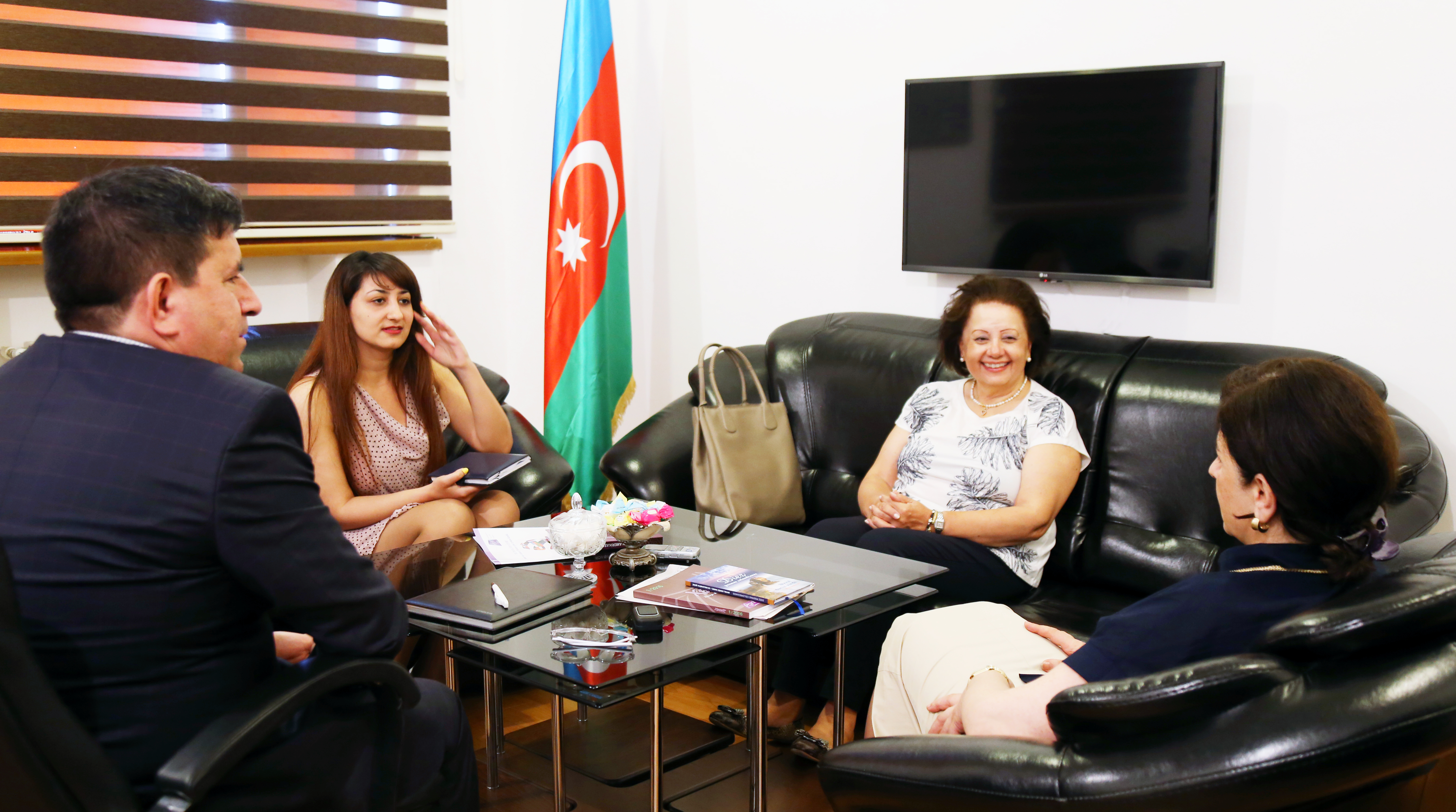 Azerbaijani poetry will be available for Colombians