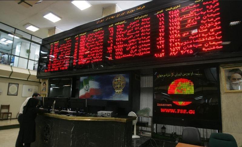 Iran’s chief economist calls on banks to assist stock market