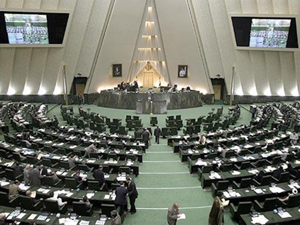 Iranian parliament shares grief of relatives of victims of Khojaly tragedy