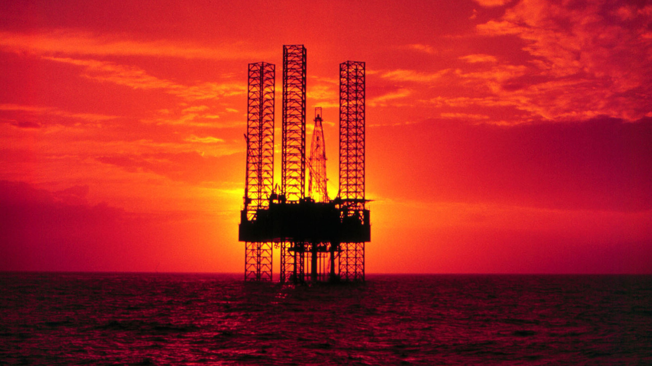 Iran nuke deal May cut oil prices by $15 a barrel, EIA says