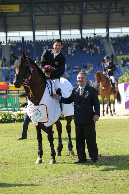 Azerbaijani jockey shines in Germany