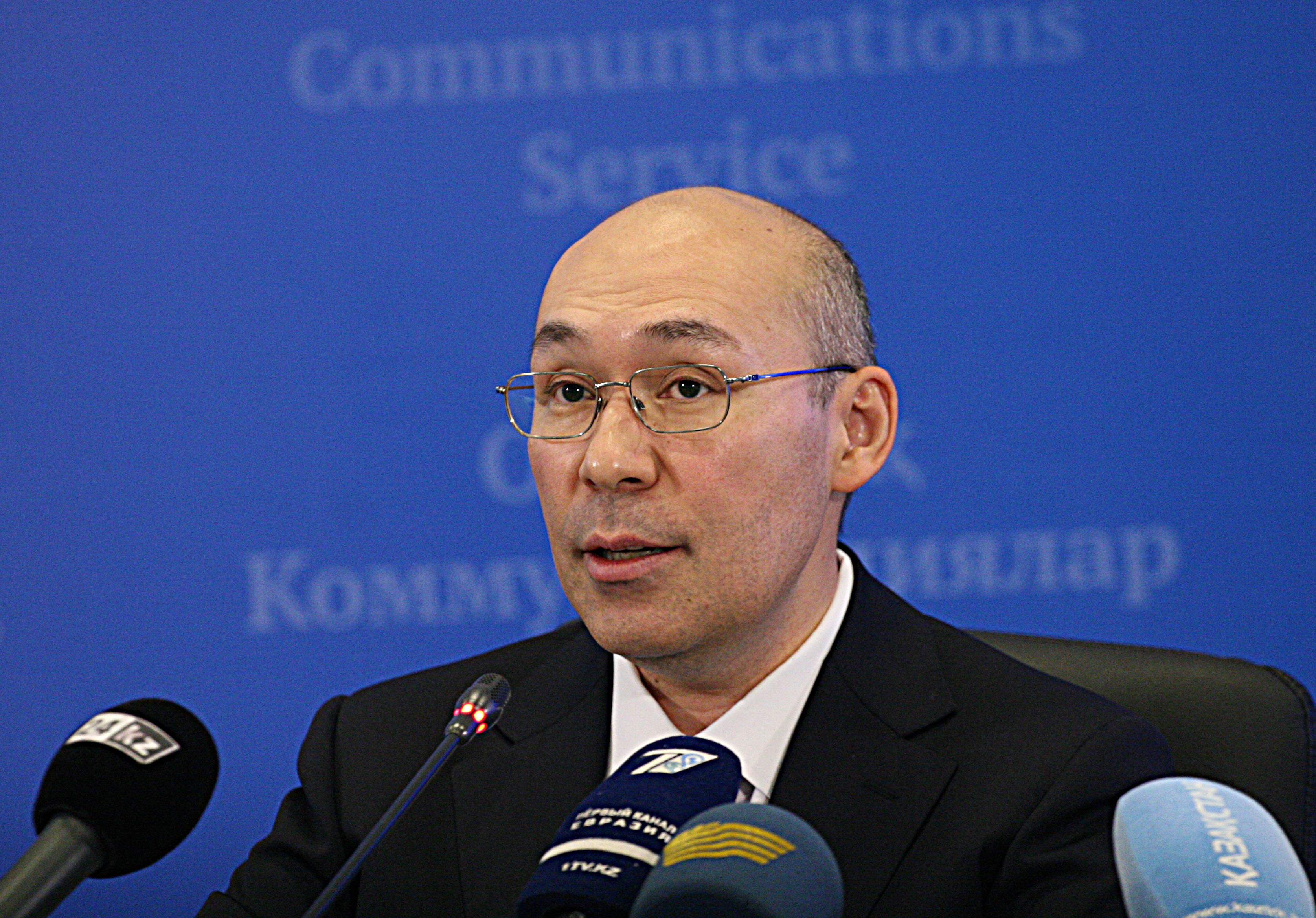 Kazakhstan keen on preventing tenge fluctuation