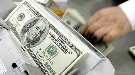 Expert says Kazakhstan can abandon dollar in trade