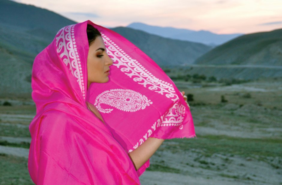 Kelagayi: unique traditions of femininity