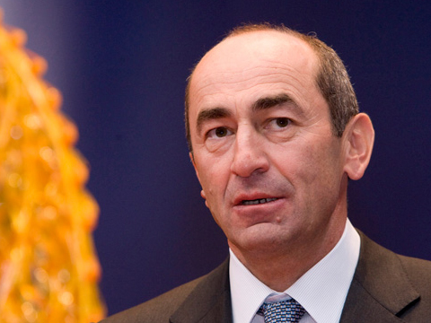 Kocharyan keeps on slamming Sargsyan-led regime in Armenia