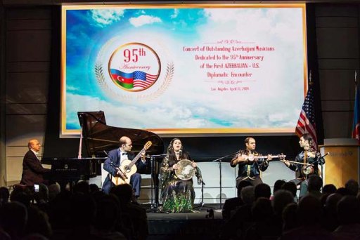 Azerbaijani artists give concert in U.S.