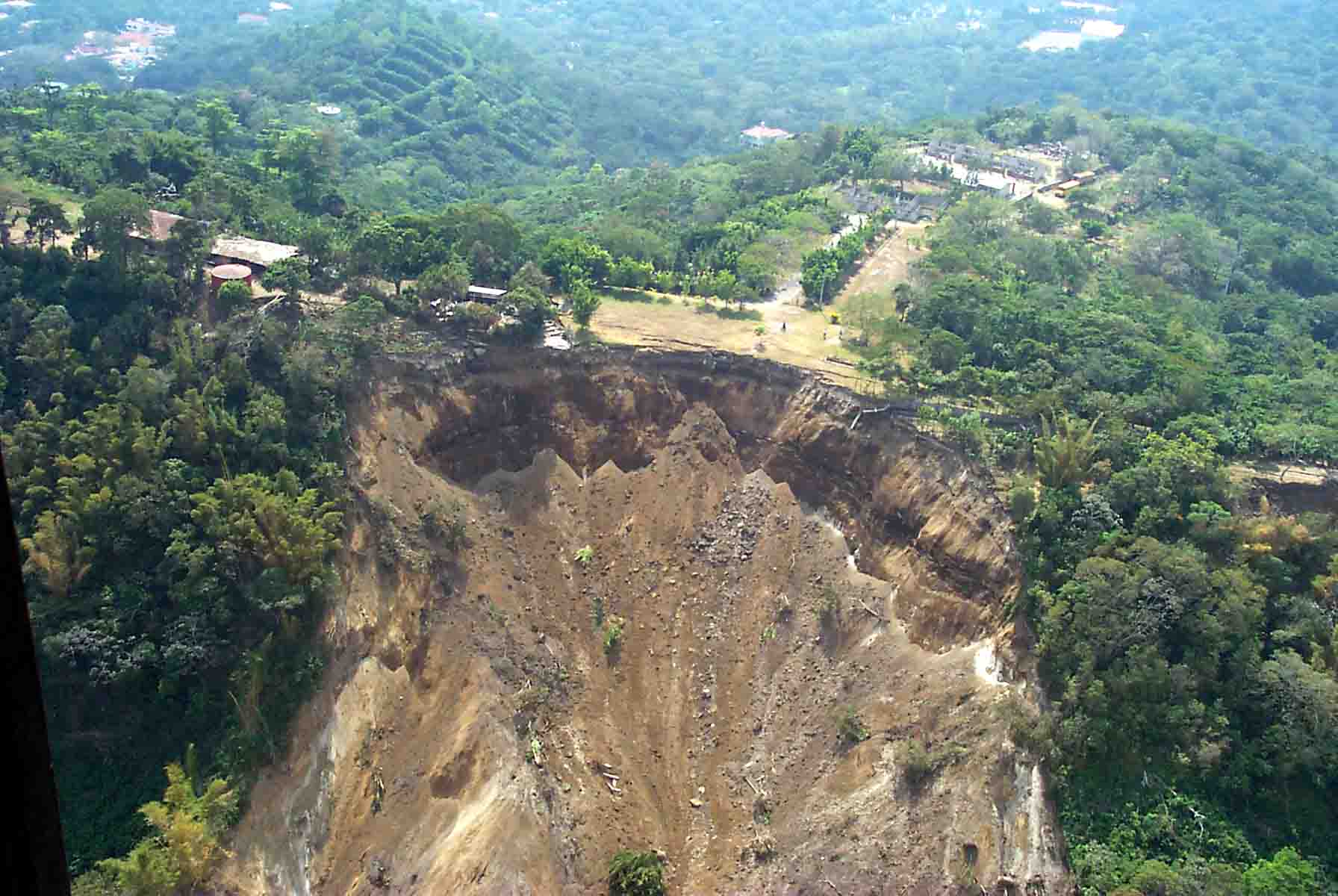 Azerbaijani environment ministry cites active landslide zones