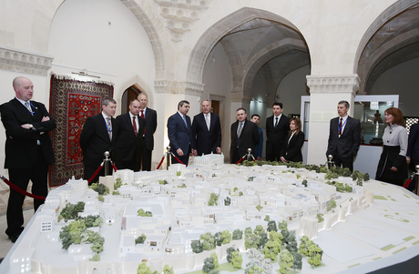 Latvian president visits ancient Icherisheher in Baku