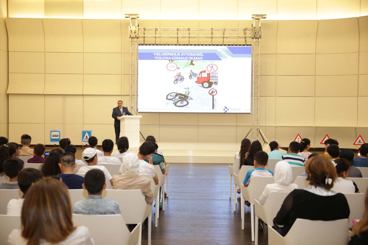 Road safety project presented in Baku