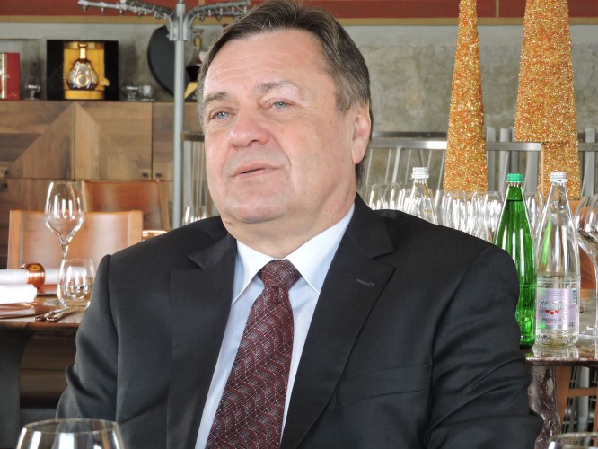 Slovenia to erect Azerbaijani hero's monument