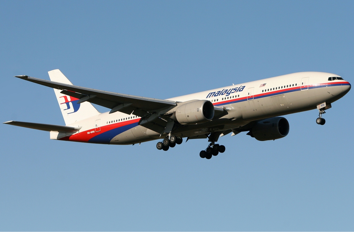 possible-malaysian-mh370-piece-of-debris-found-near-mauritius-island