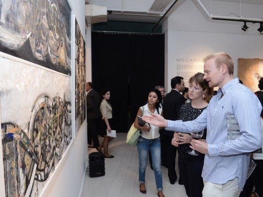 Modern Art Museum holds MEGAPOLIS exhibition