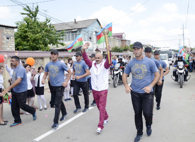 Baku 2015 flame reaches Gusar