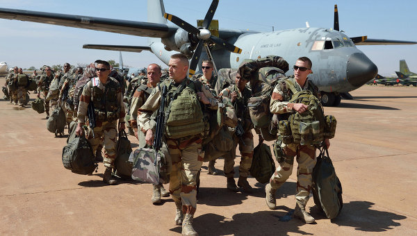 Moscow proposes help to transport French troops to Mali
