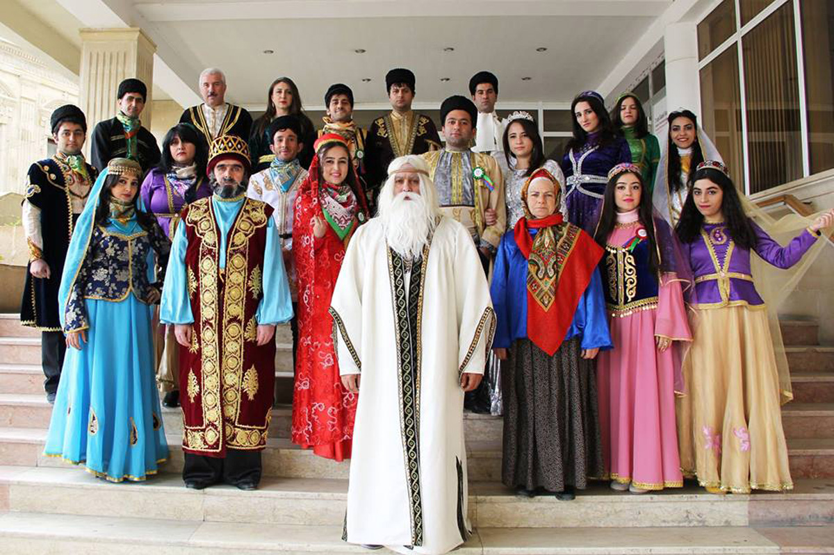 Baku to hold magnificant parade of national costumes