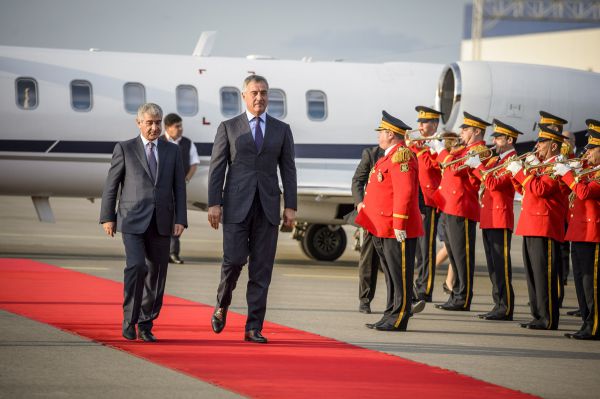 Montenegrin PM embarks on Baku visit