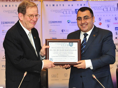 Azerbaijan may turn into center of global trade: US envoy