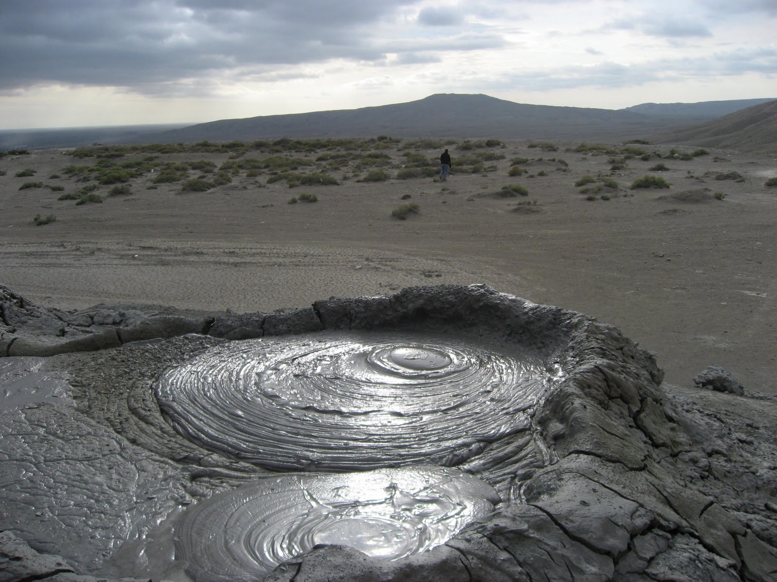 Italian scientists study Azerbaijan's mud volcanoes