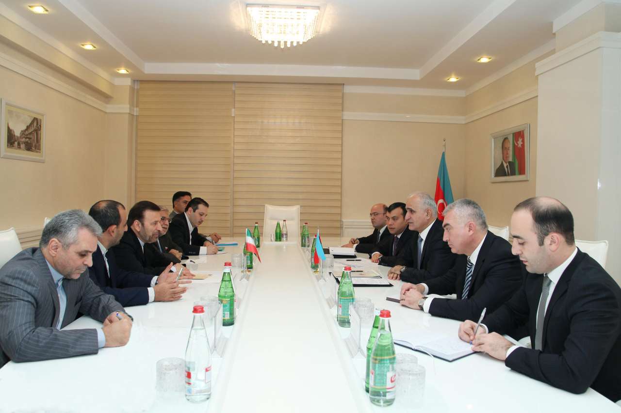 Azerbaijan, Iran discusses future co-op