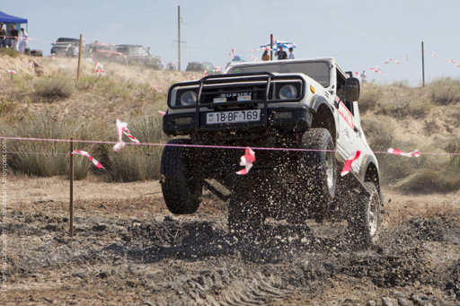 Baku to host off-road beach trial