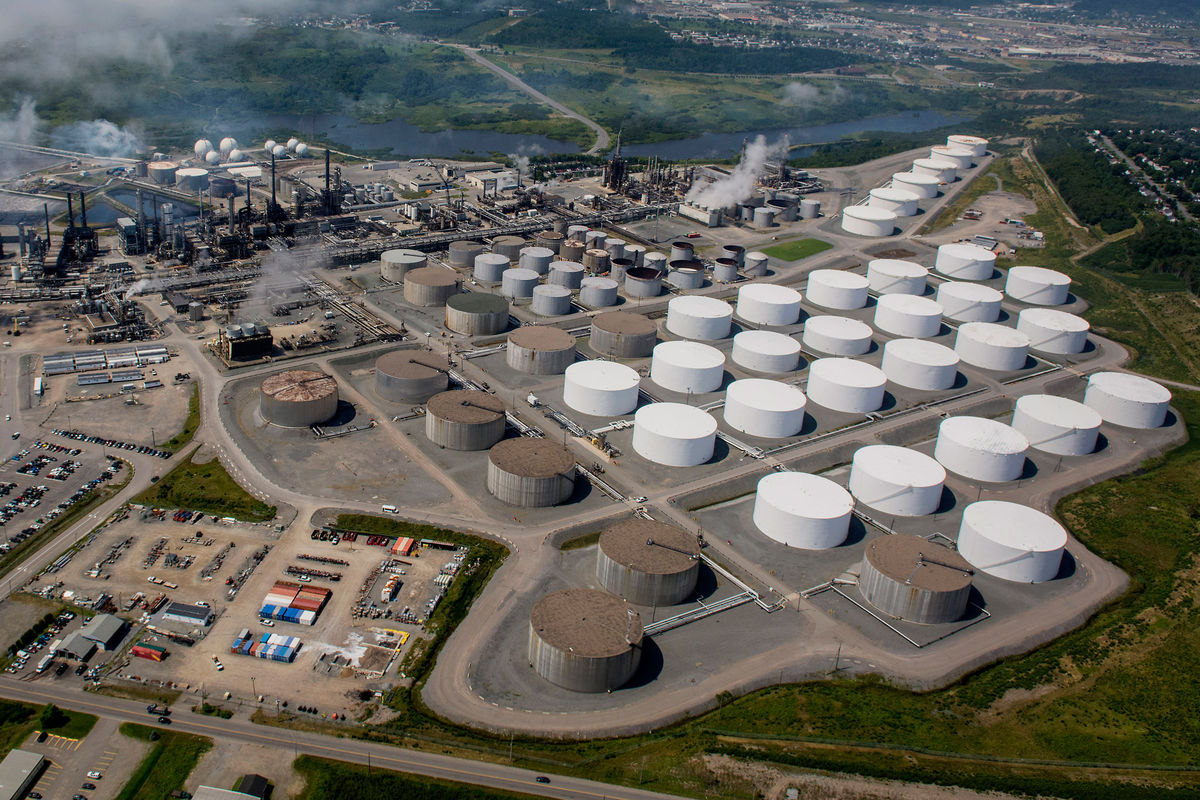 Oil bears miss biggest rally since ’12 as rigs withdraw: energy