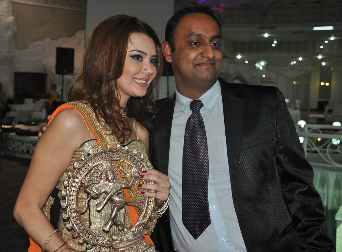 Azerbaijani dancer receives Goddess of dance statuette