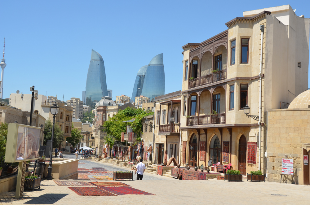 Baku among most romantic cities in CIS
